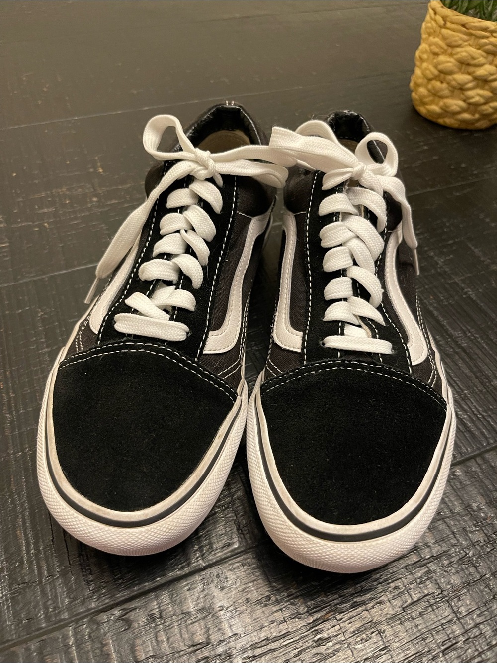 Vans Black and White Old Skool Low-Top Sneakers Women Size 7.5